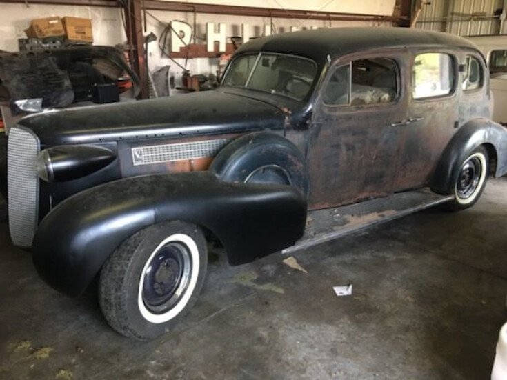 Thumbnail Photo undefined for 1937 Cadillac Fleetwood