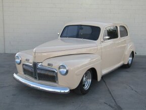 1942 Ford Custom
