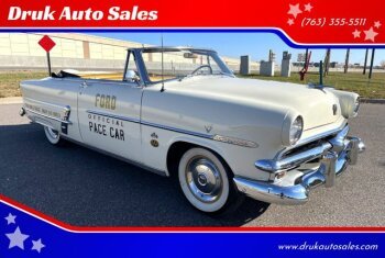 1953 Ford Crestline