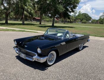1957 Ford Thunderbird