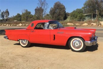 1957 Ford Thunderbird