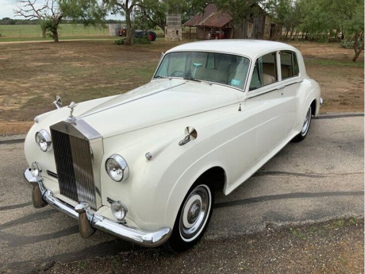 Thumbnail Photo undefined for 1961 Rolls-Royce Silver Cloud