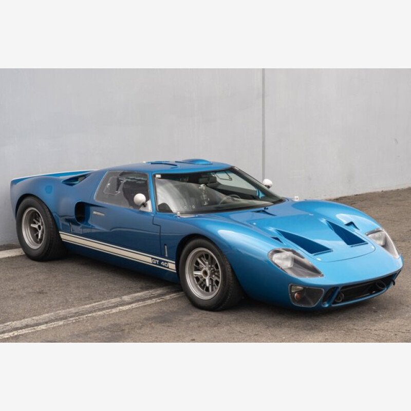 The Evolution of the Ford GT Supercar - Autotrader