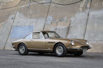 1967 Ferrari 330