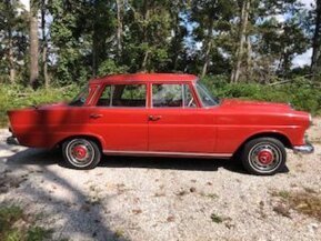1967 Mercedes-Benz 200 for sale 101616198