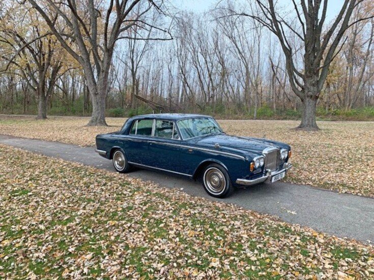 Thumbnail Photo undefined for 1967 Rolls-Royce Silver Shadow