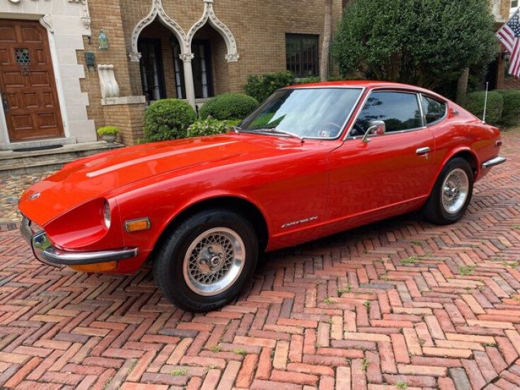https://0.cdn.autotraderspecialty.com/1970-Datsun-240Z-import-classics--Car-101414674-4db279307f93fbfbea36b75ee9cb0fe3.jpg?r=pad&w=735&h=551&c=%23f5f5f5
