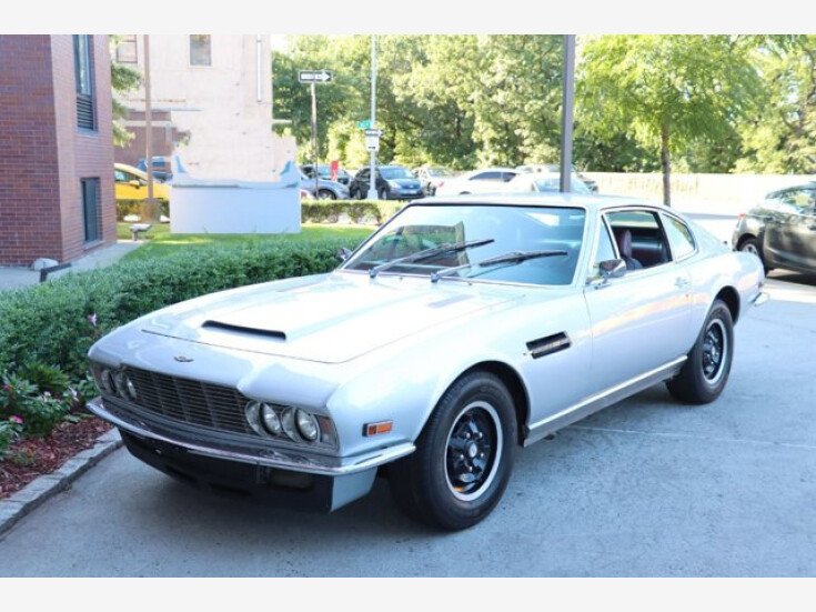 Thumbnail Photo undefined for 1971 Aston Martin DBS