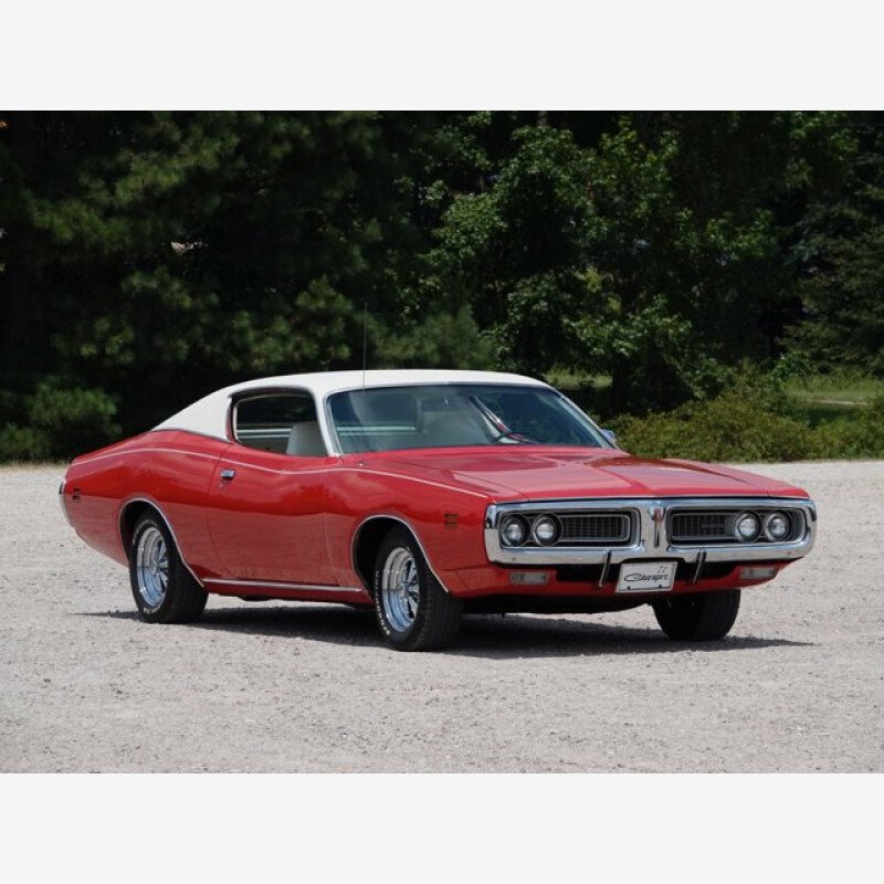 vintage photos of 1968 to 1971 dodge chargers