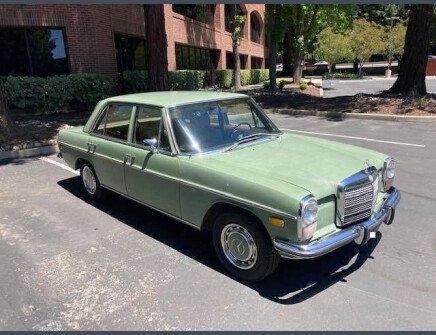 Photo 1 for 1973 Mercedes-Benz 220