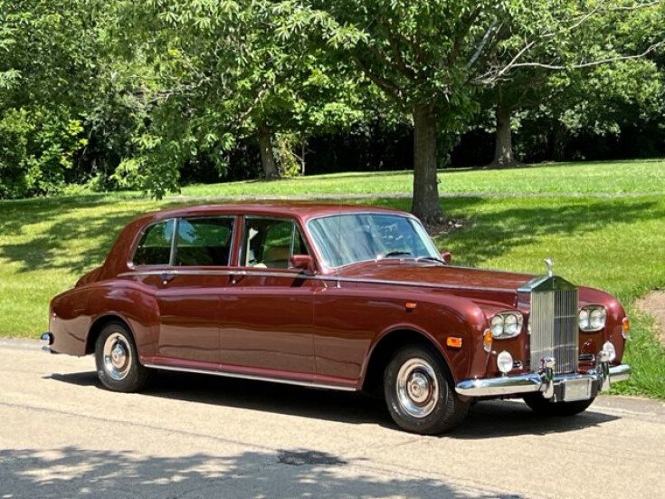Thumbnail Photo undefined for 1976 Rolls-Royce Phantom