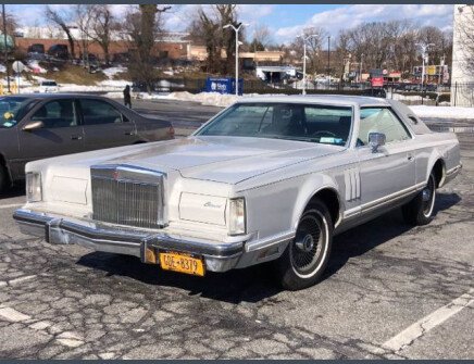 Photo 1 for 1977 Lincoln Continental Mark V