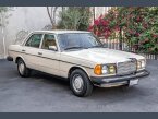 Thumbnail Photo 2 for 1981 Mercedes-Benz 300D