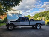 1982 Ford F250 2WD SuperCab