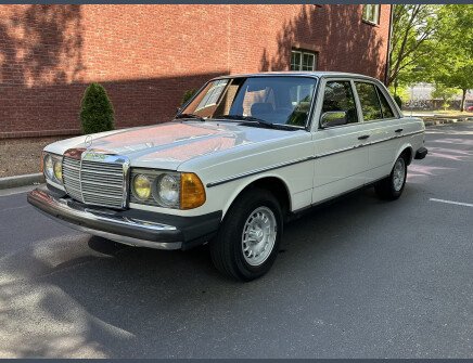 Photo 1 for 1982 Mercedes-Benz 240D for Sale by Owner