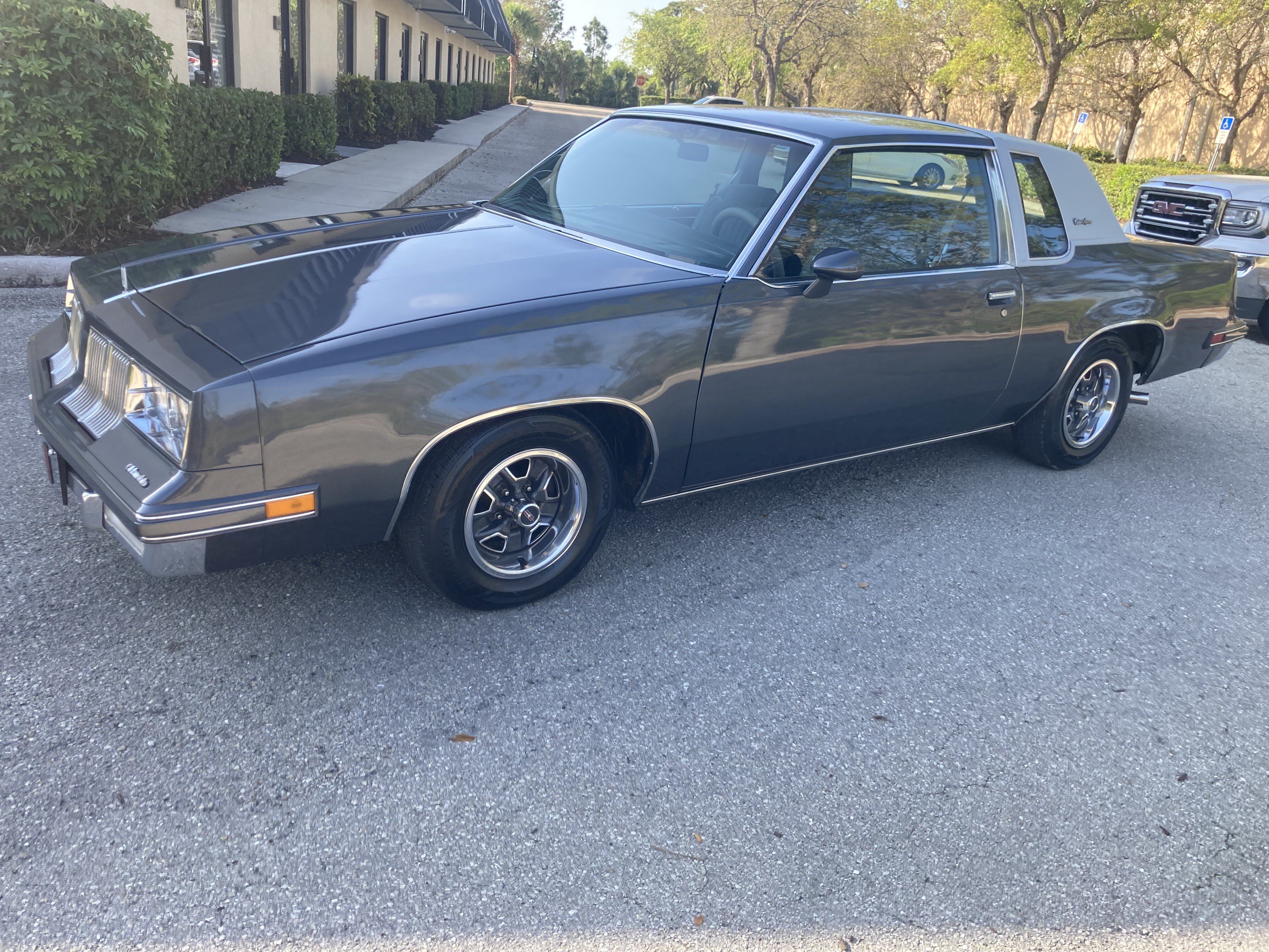 85 oldsmobile outlet cutlass for sale