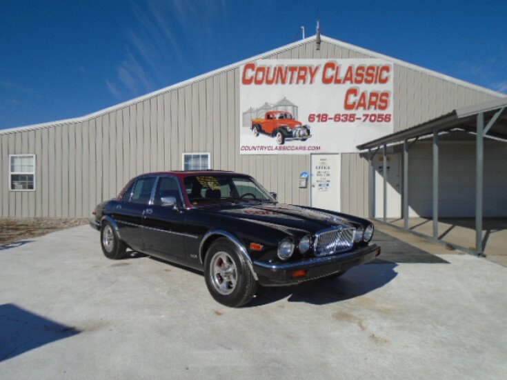 Thumbnail Photo undefined for 1984 Jaguar XJ6