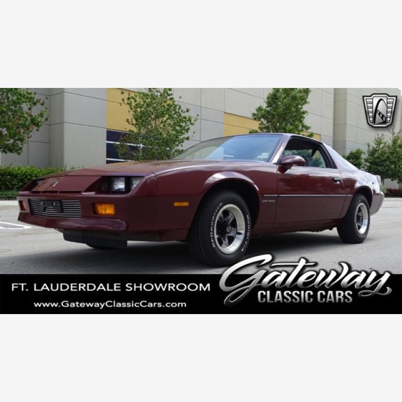  1985 Chevrolet Camaro Coupe a la venta cerca de O Fallon, Illinois 62269 - 101765674 - Clásicos en Autotrader
