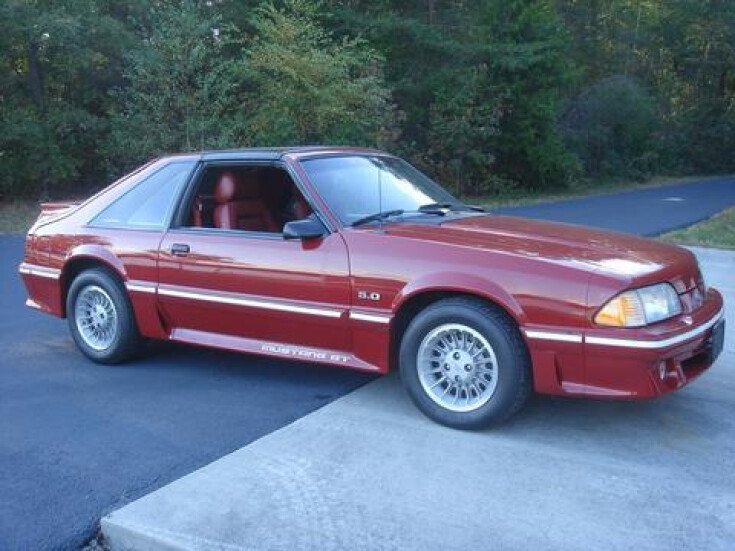 1987 ford mustang gt