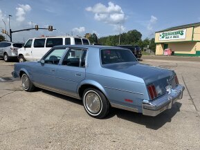 1987 Oldsmobile Cutlass Supreme Sedan