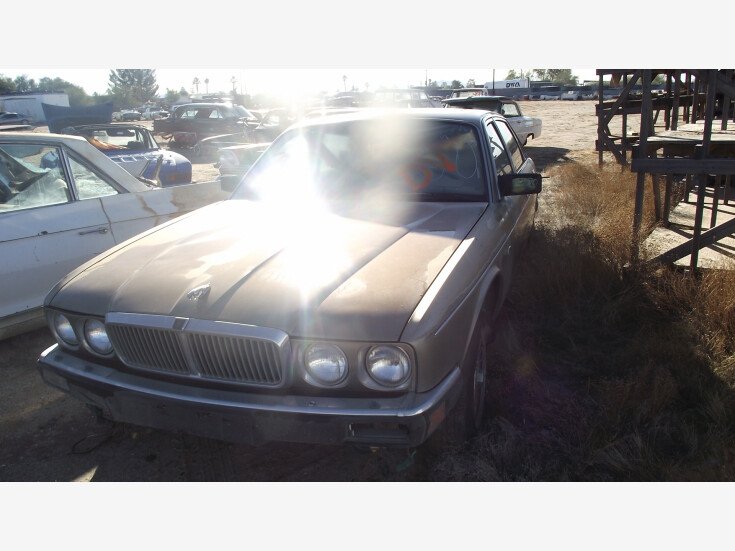 Thumbnail Photo undefined for 1988 Jaguar XJ6