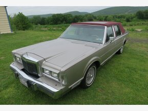 1988 Lincoln Town Car Signature for sale 101745434