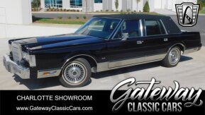 1988 Lincoln Town Car Signature for sale 101806358