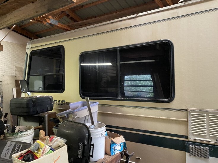Thumbnail Photo undefined for 1989 Fleetwood Flair LXE 30U