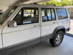 1989 Jeep Cherokee 4WD Laredo 4-Door for sale 101740601
