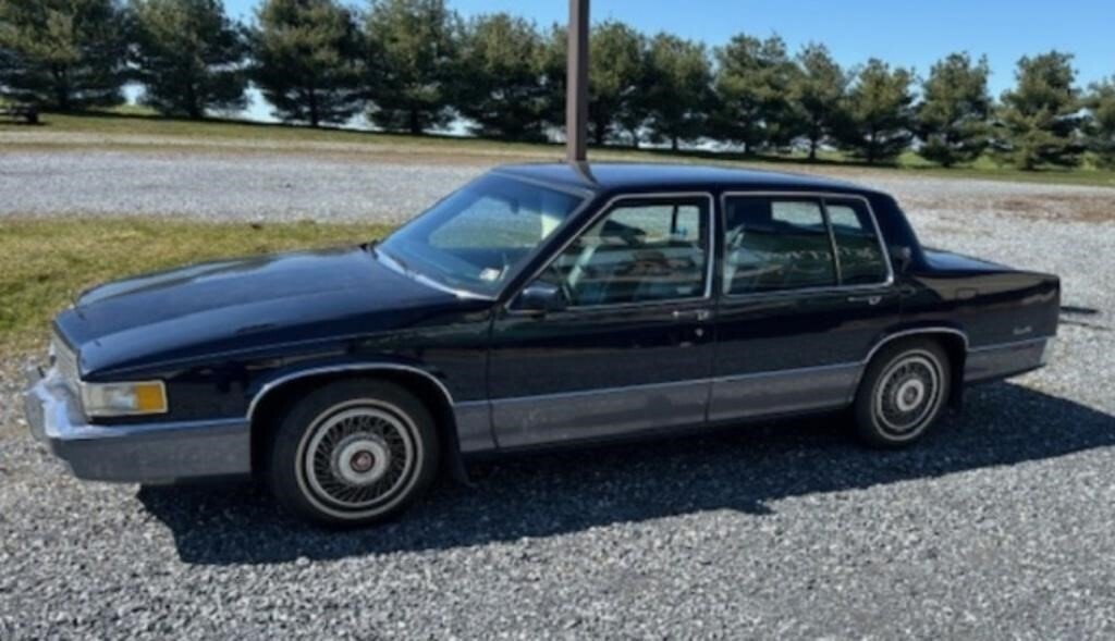 1990 Cadillac De Ville Sedan