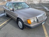 1990 Mercedes-Benz 300E 2.6