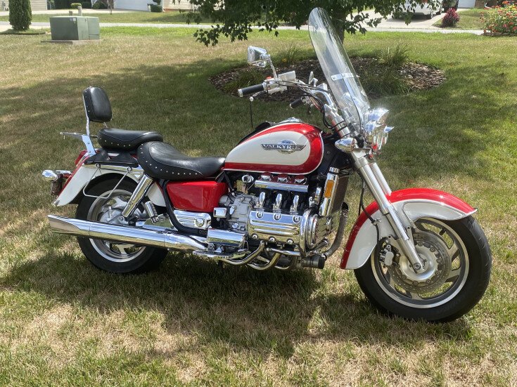 Thumbnail Photo undefined for 1997 Honda Valkyrie Valkyrie