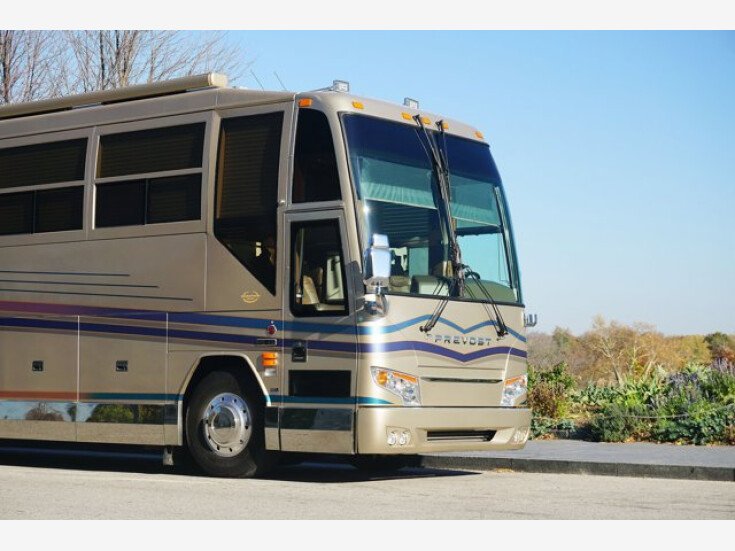 Thumbnail Photo undefined for 1997 Prevost H3-45