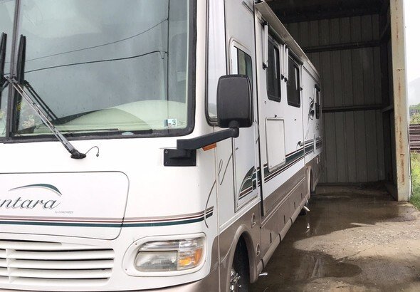 1999 Coachmen Santara Class C Motorhome | Review Home Co