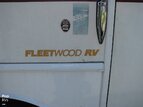 Thumbnail Photo 15 for 2000 Fleetwood Discovery 37G