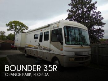 2003 Fleetwood Bounder