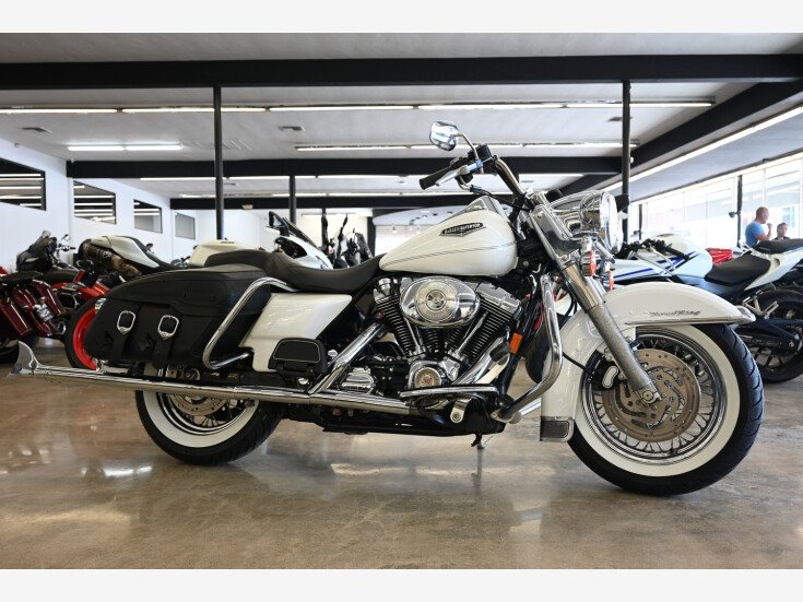 Photo for New 2004 Harley-Davidson Touring