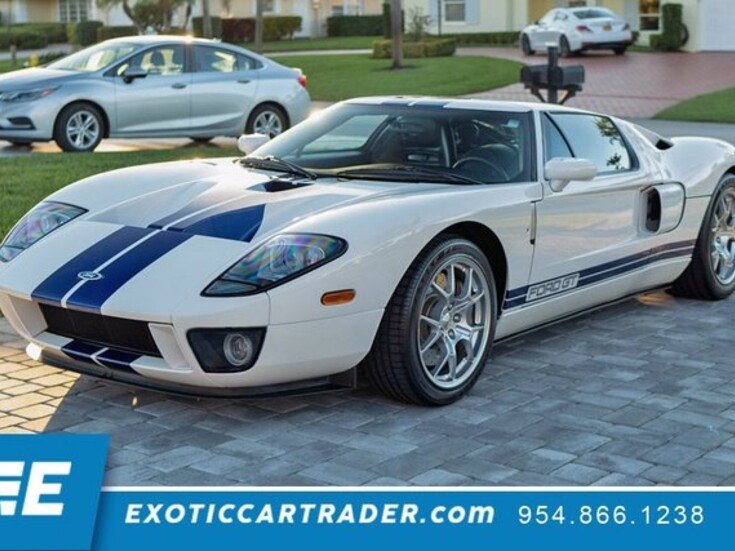 Thumbnail Photo undefined for 2005 Ford GT