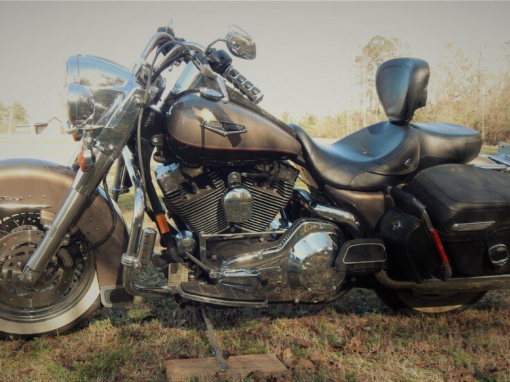 Thumbnail Photo undefined for 2005 Harley-Davidson Touring