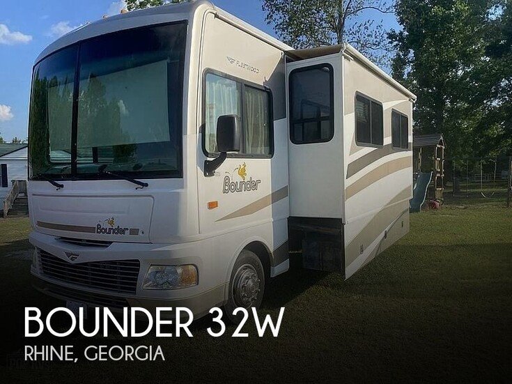 Thumbnail Photo undefined for 2006 Fleetwood Bounder