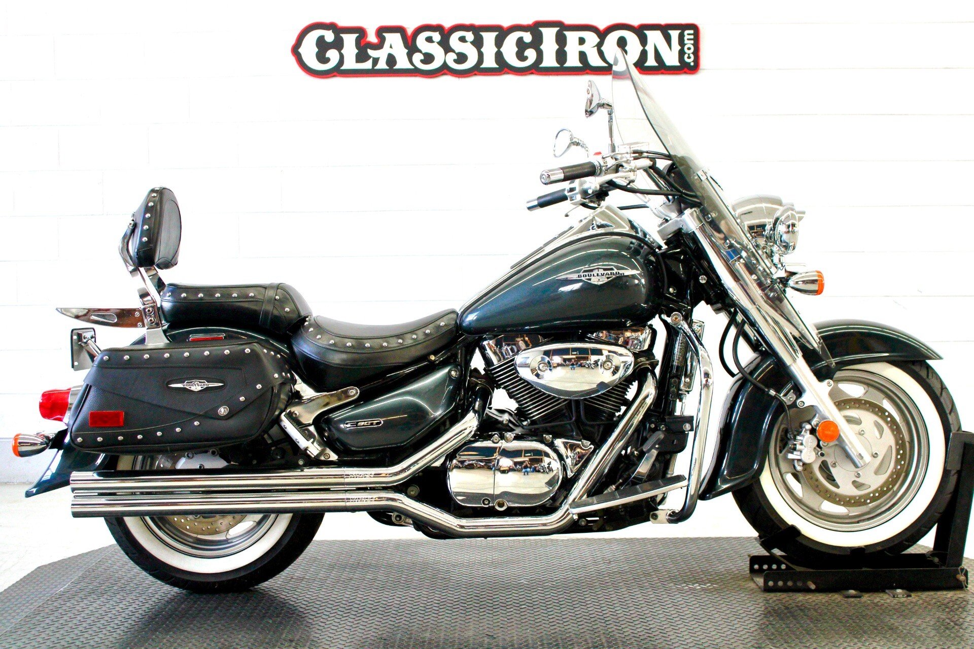 1500 suzuki store boulevard