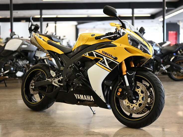 Thumbnail Photo undefined for New 2006 Yamaha YZF-R1