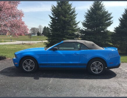 Photo 1 for 2010 Ford Mustang Convertible for Sale by Owner