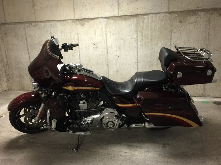 Thumbnail Photo undefined for 2010 Harley-Davidson CVO Street Glide