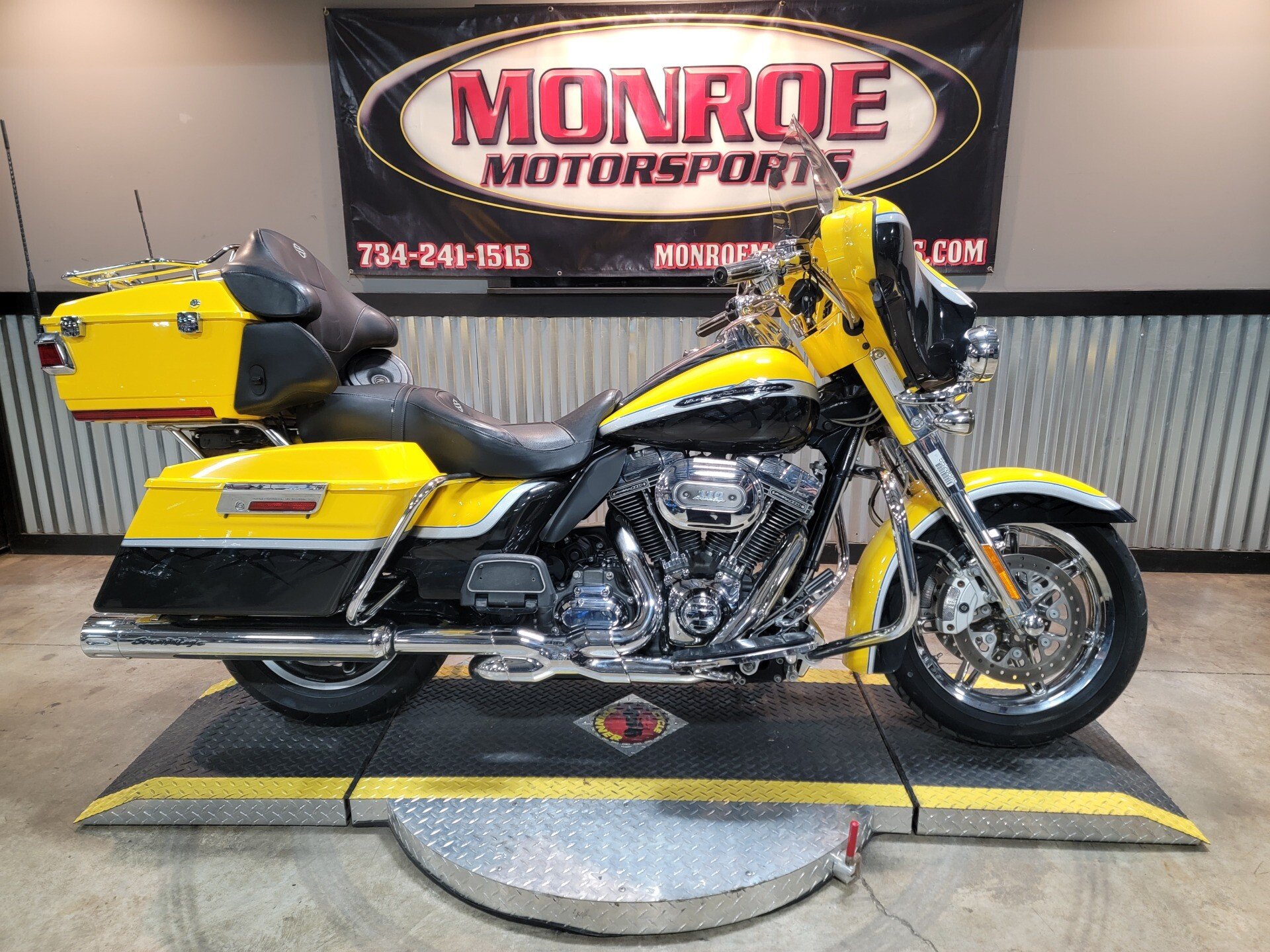 2012 Harley Davidson CVO Electra Glide Ultra Classic for sale near