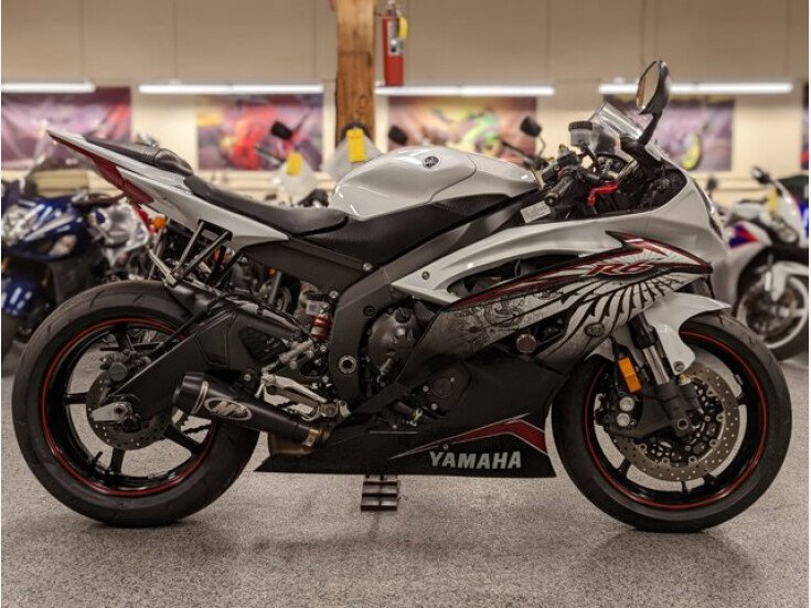 Thumbnail Photo undefined for 2012 Yamaha YZF-R6