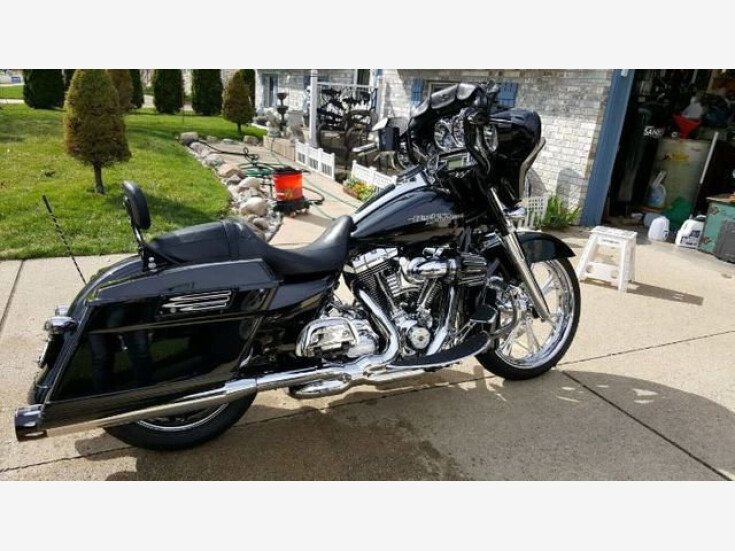 Thumbnail Photo undefined for 2013 Harley-Davidson Touring
