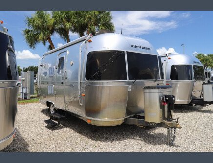 2014 Airstream flying cloud