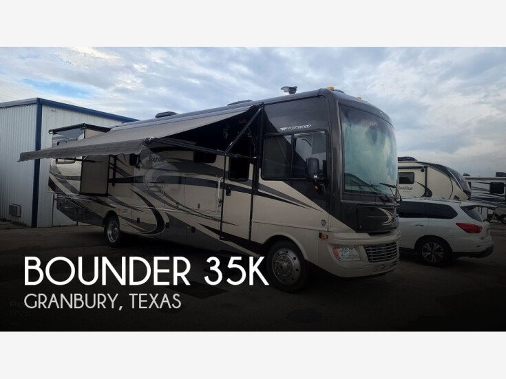 Thumbnail Photo undefined for 2014 Fleetwood Bounder 35K