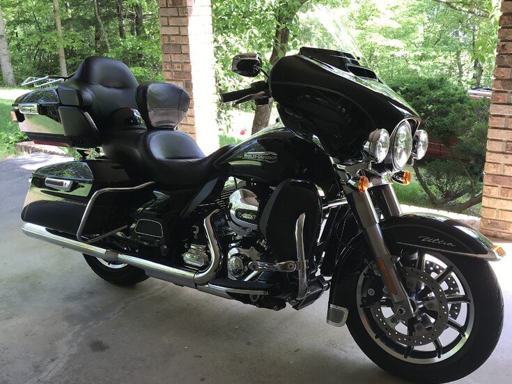 Thumbnail Photo undefined for 2014 Harley-Davidson Touring